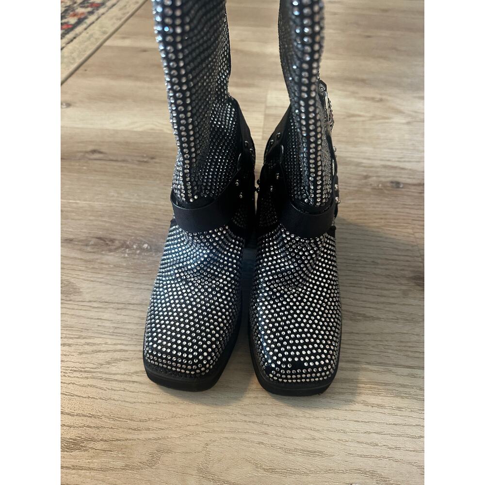 AZALEA WANG BRONSON BLACK RHINESTONE EMBELLISHED BOOT size 6 - Picture 5 of 10